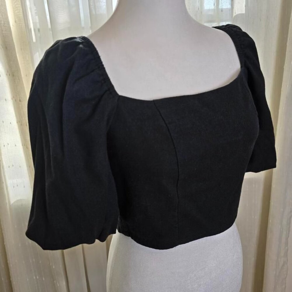 Puff sleeve crop top